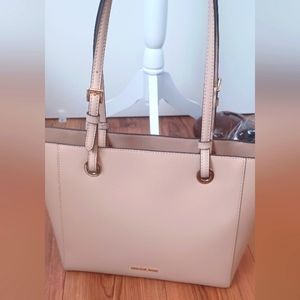 NWOT Michael Kors Dusty Tote authentic